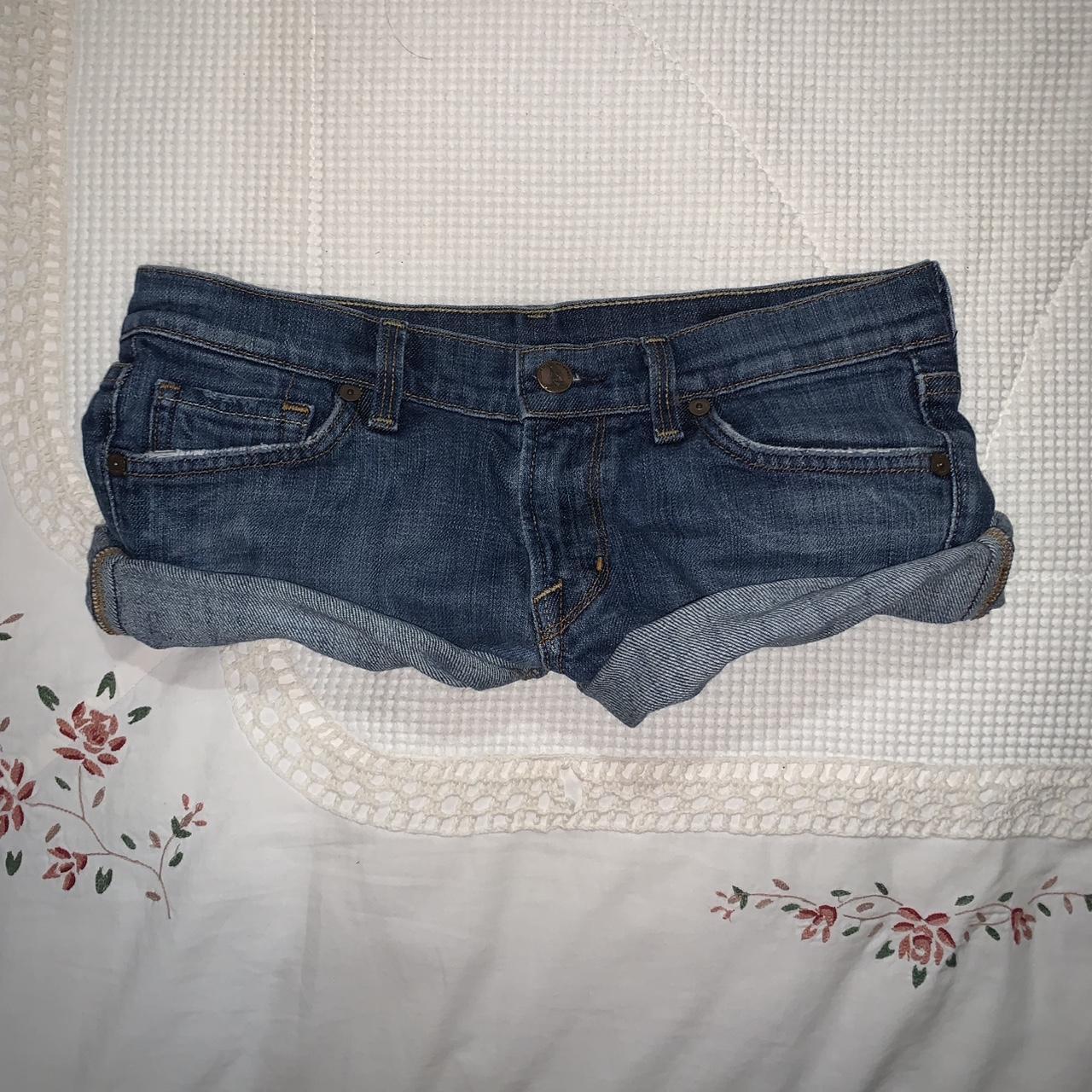 item listed by bellasthriftz