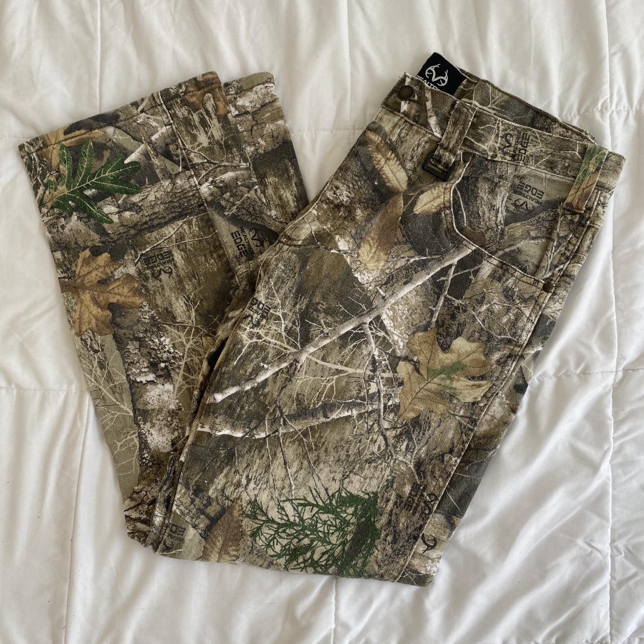 Camouflage Cargo Pants Realtree Size 32x30 Depop