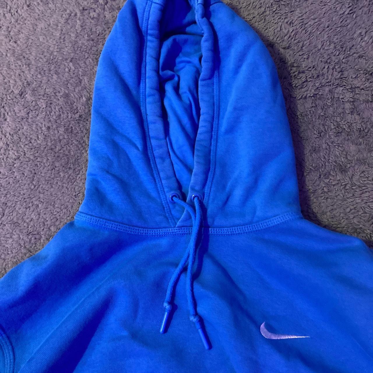 BLUE BAGGY NIKE HOODIE SIZE LARGE CROPPED FIT - Depop