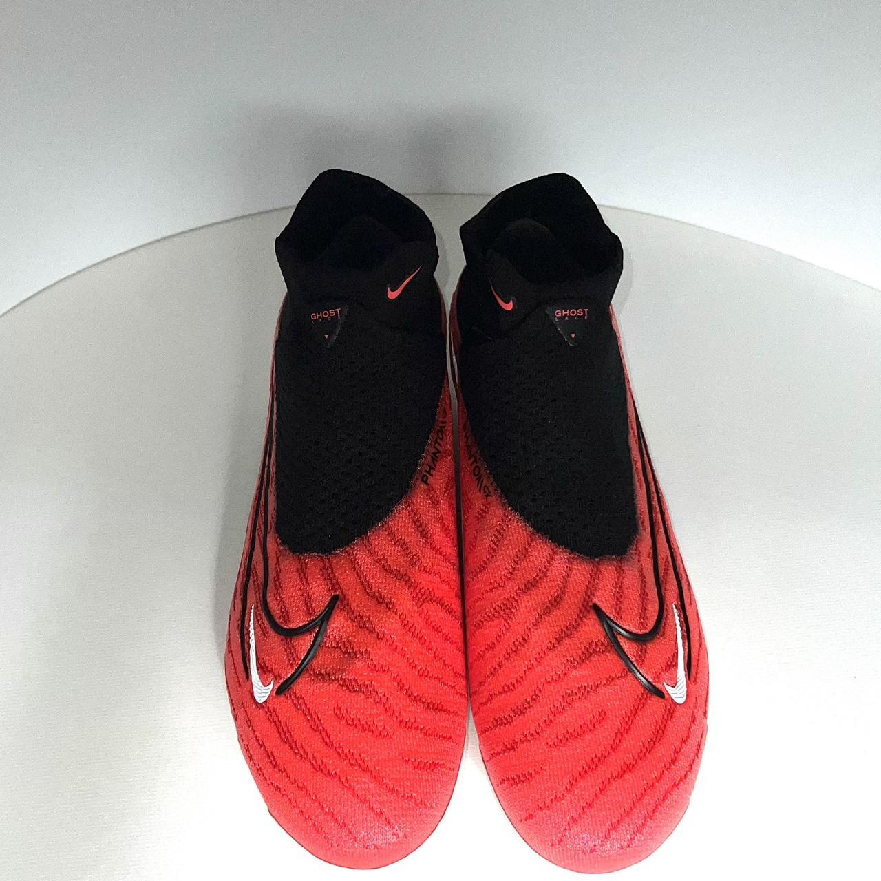 nike phantom red