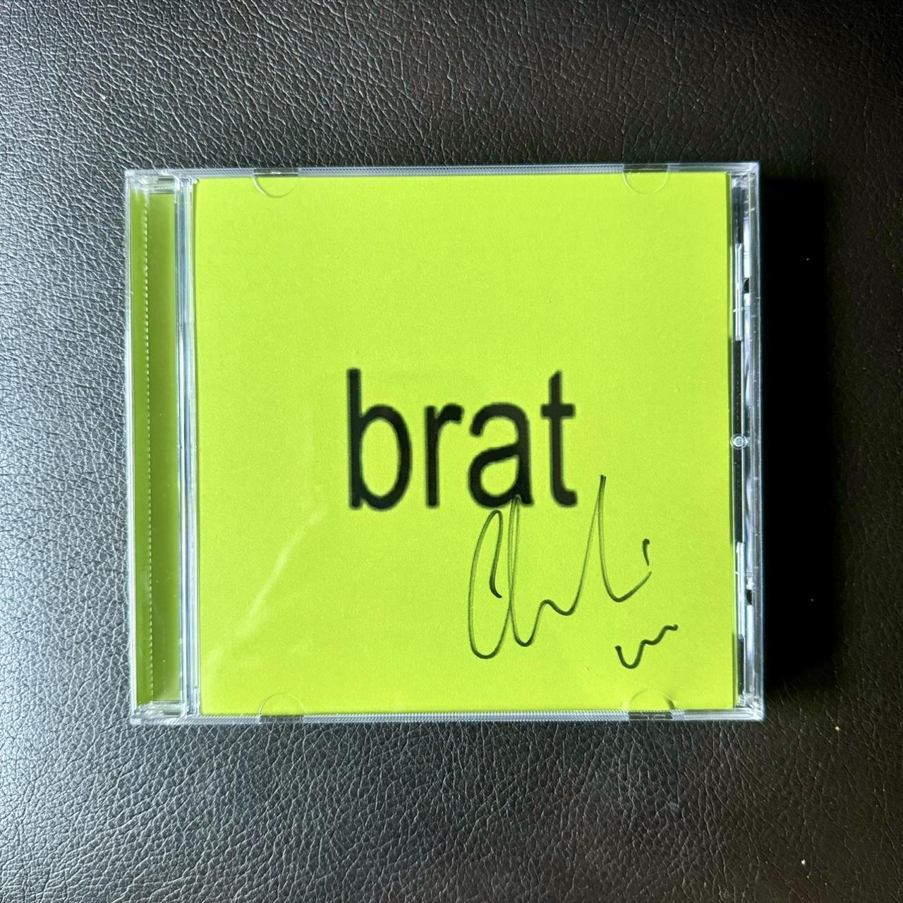 Charli XCX BRAT CD サイン入りカード Charli XCX BRAT Signed CD In Hand | eBay