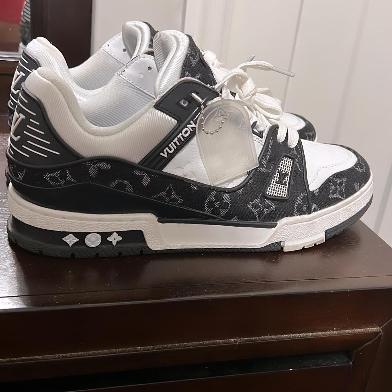 MENS Louis Vuitton Black And Grey Ace Sneakers Size - Depop