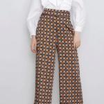 Zara geometric print pants cropped flare - Depop