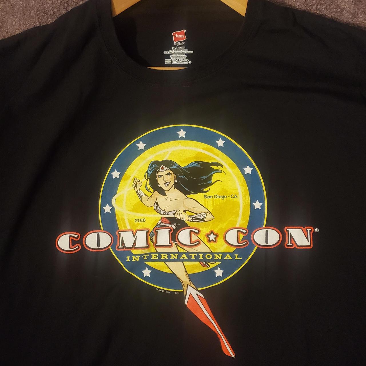 WONDER-WOMAN 2016 COMIC CON T SHIRT HANES SZ... - Depop