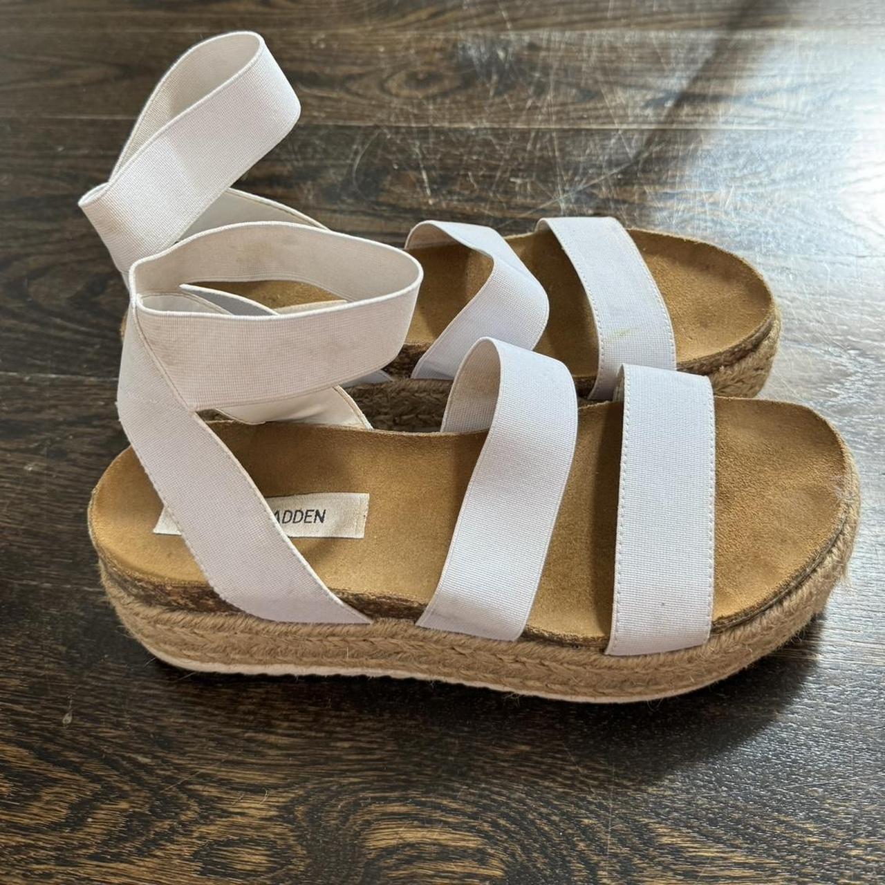 Steve Madden Jaklin Sandal- white