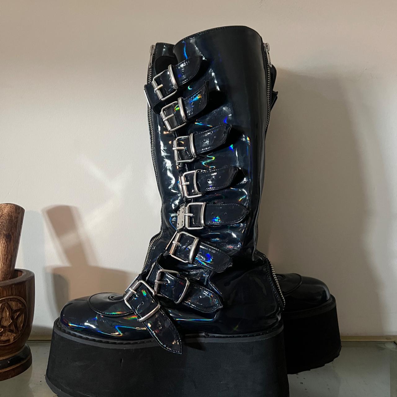 demonia damned 318 black hologram