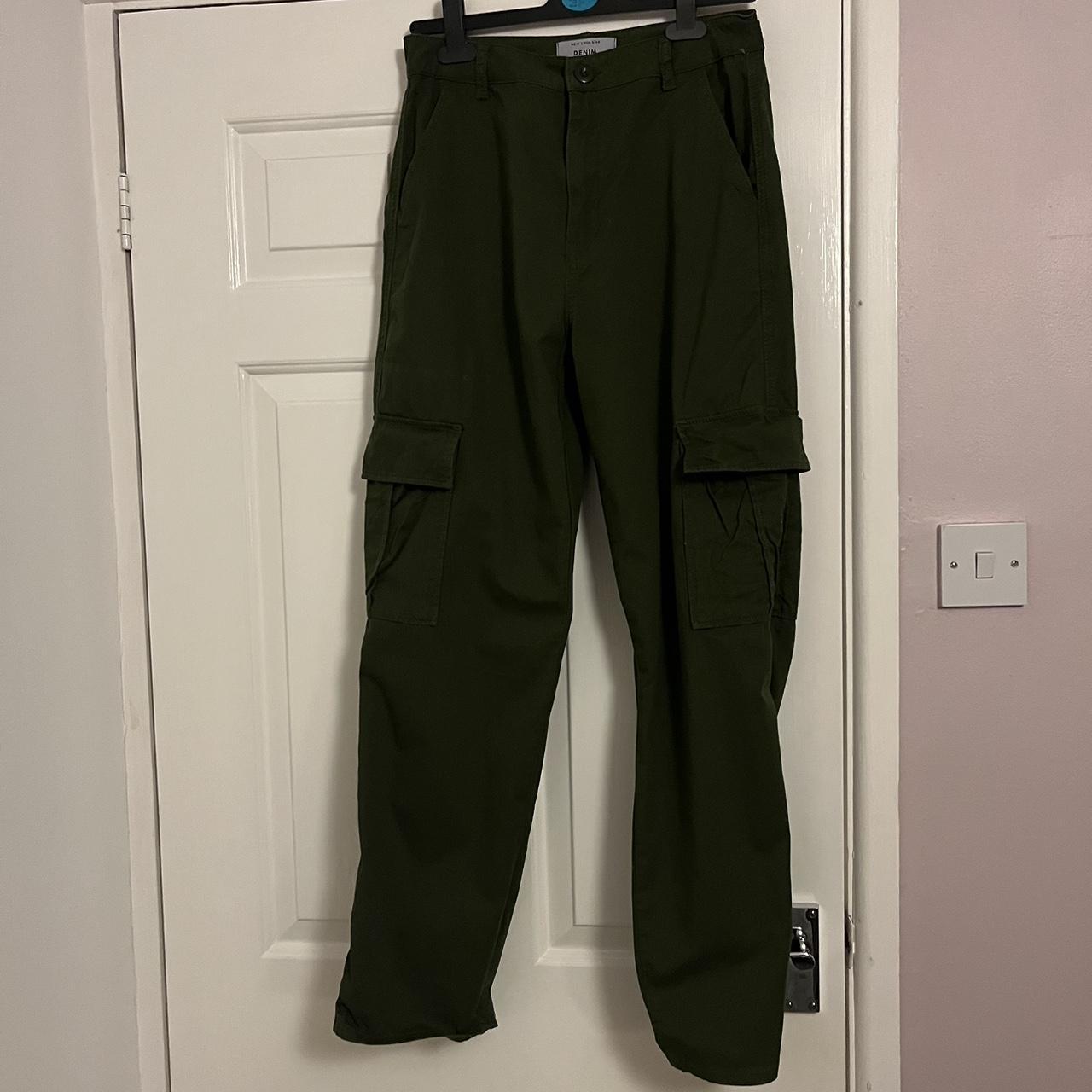 New look cargo pants khaki green Depop