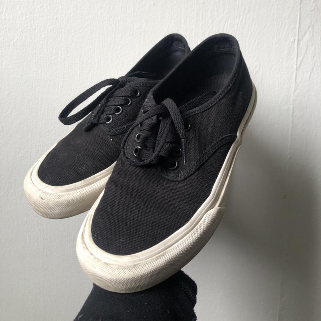 Women's Black and Cream Trainers | Depop