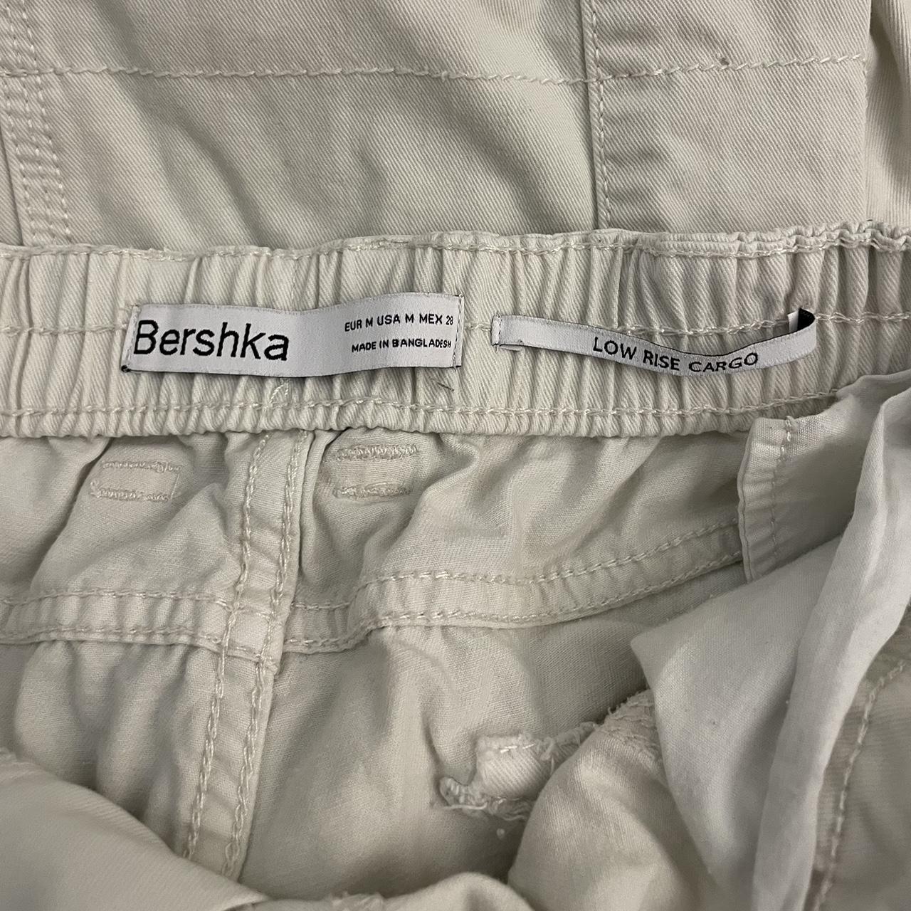 bershka low rise cargo pants #cargo - Depop