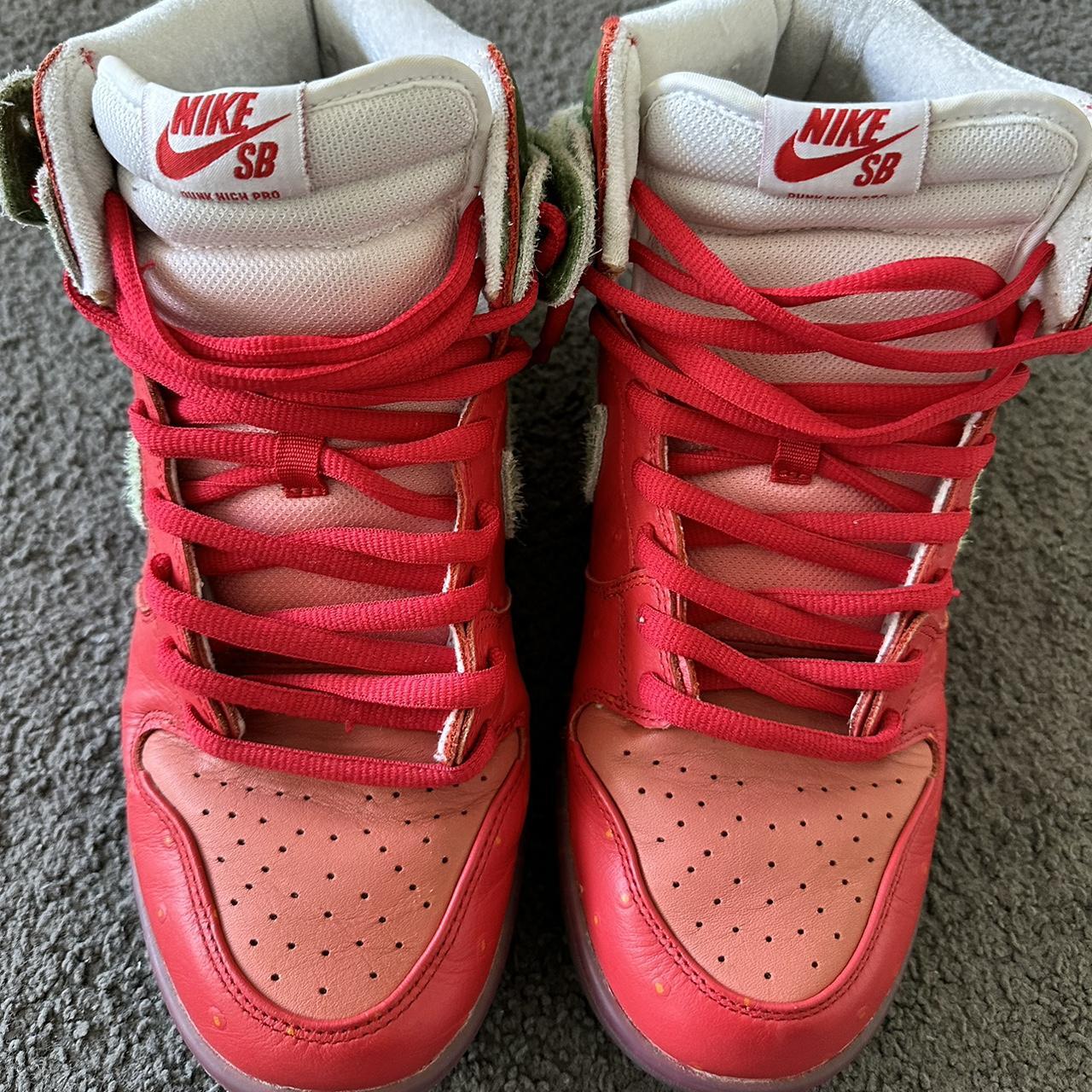 420 strawberry cough nike