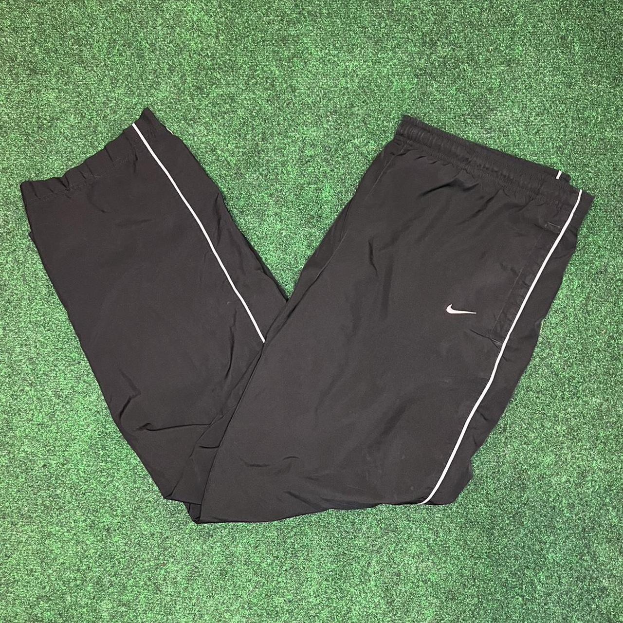 00s Nike Windbreaker Pants inside rear netting is... - Depop