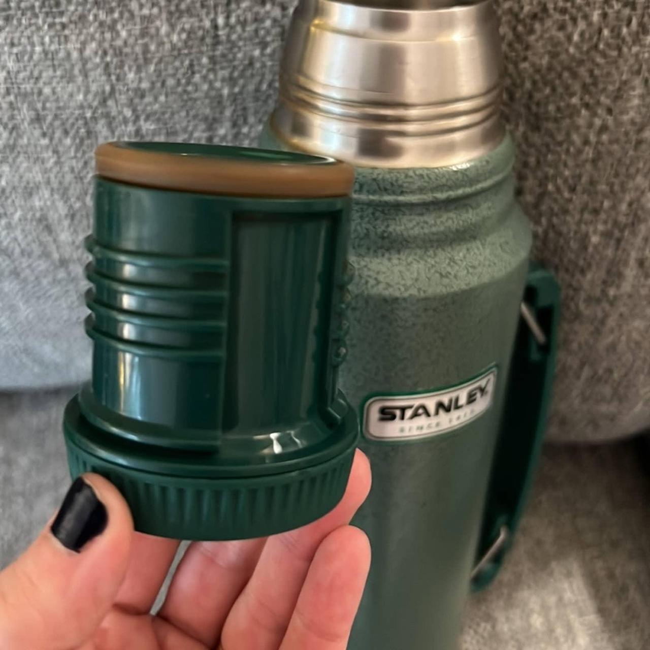 1.1 Qt Stanley Classic Green Thermos In great - Depop