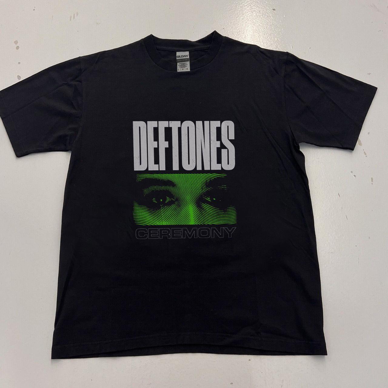 Deftones T shirt Size Large Heavy - Depop