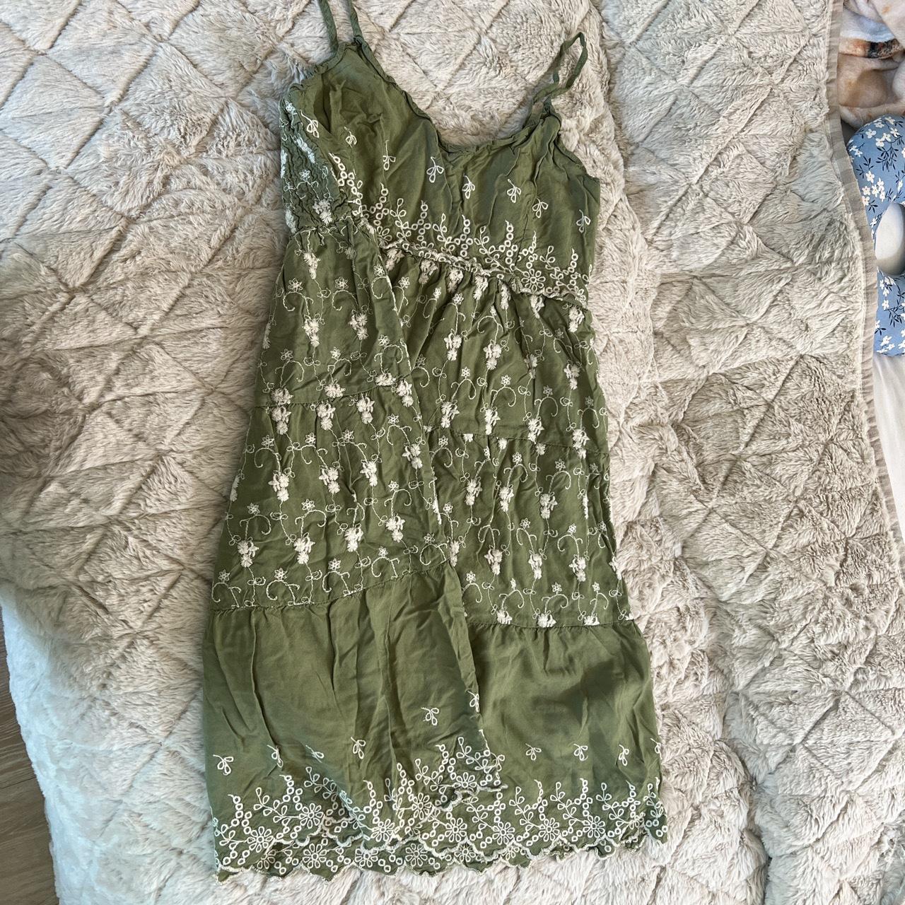 Jessica Simpson green floral dress. - Depop
