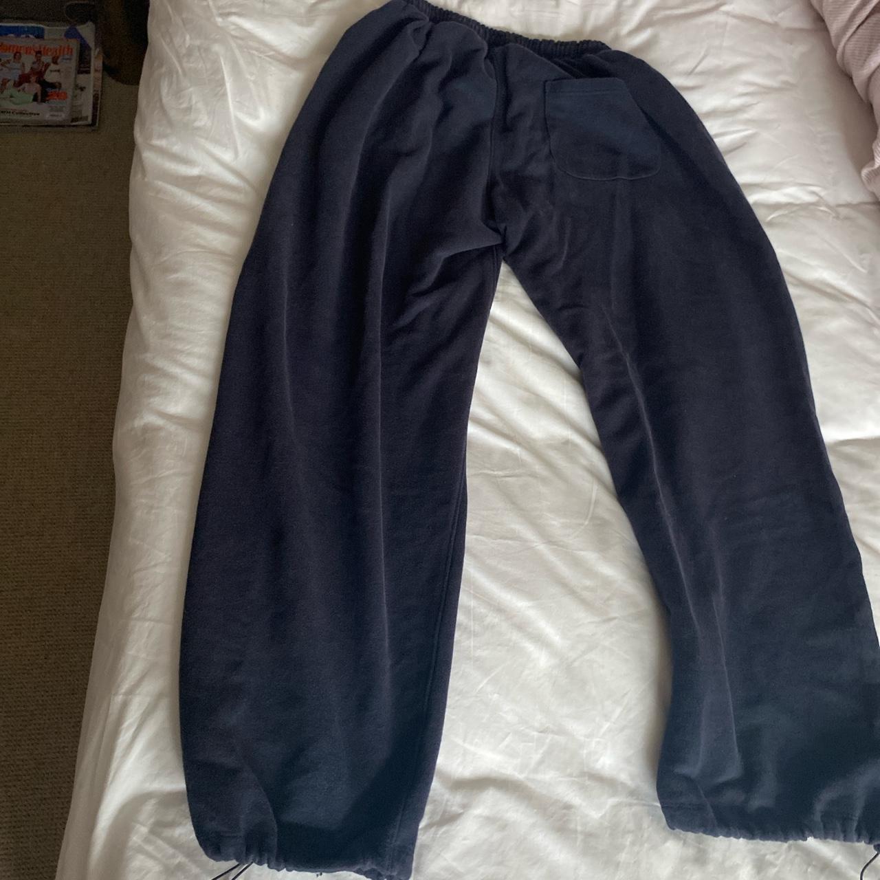 really comfy baggy sweatpants, only worn a few times - Depop