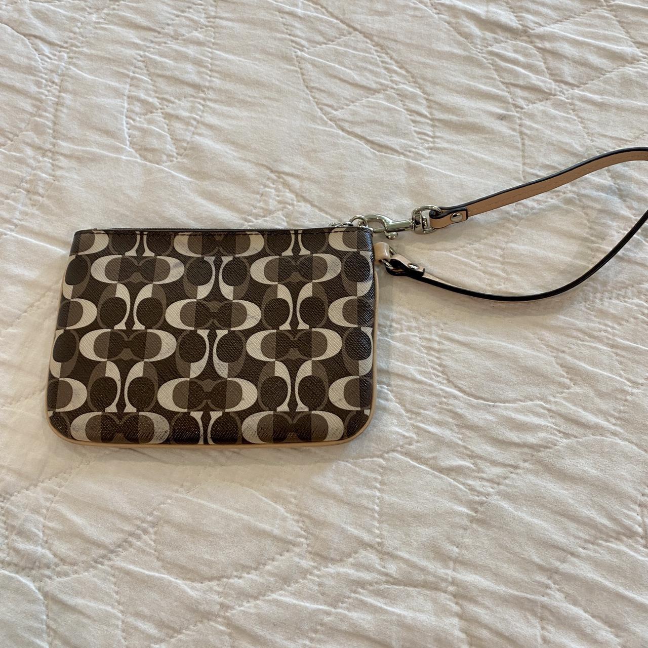 Coach Signature Peyton Dream C on sale Wristlet