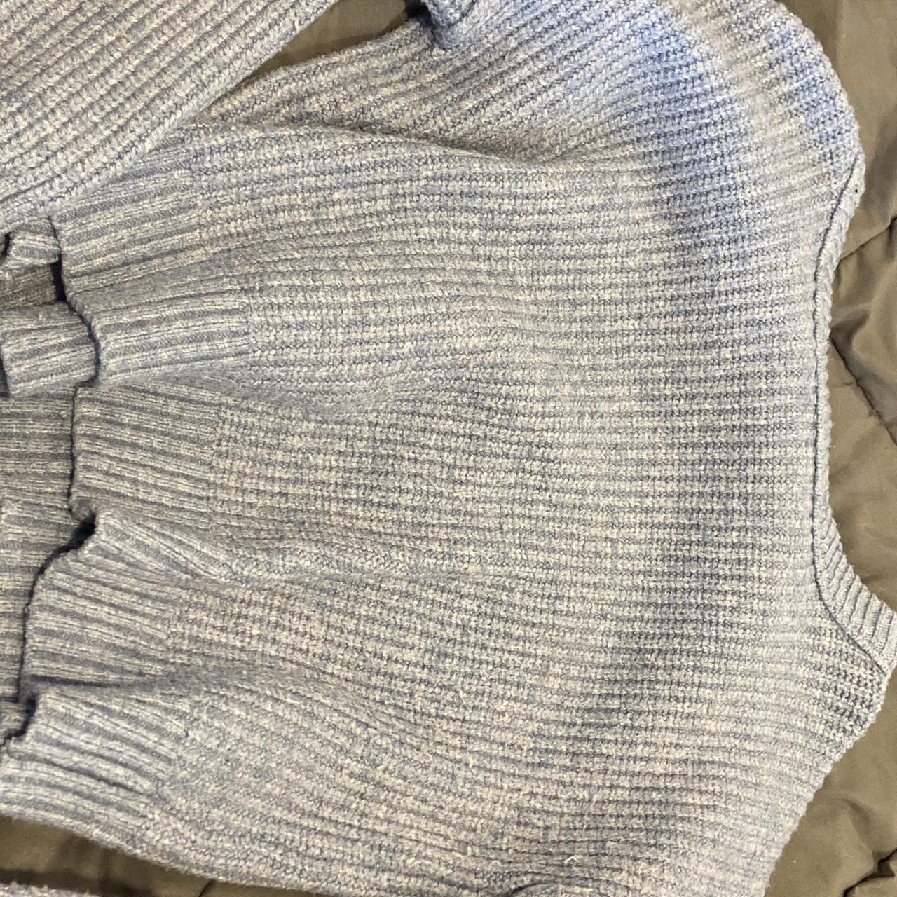 xs american eagle sweater light blue - Depop