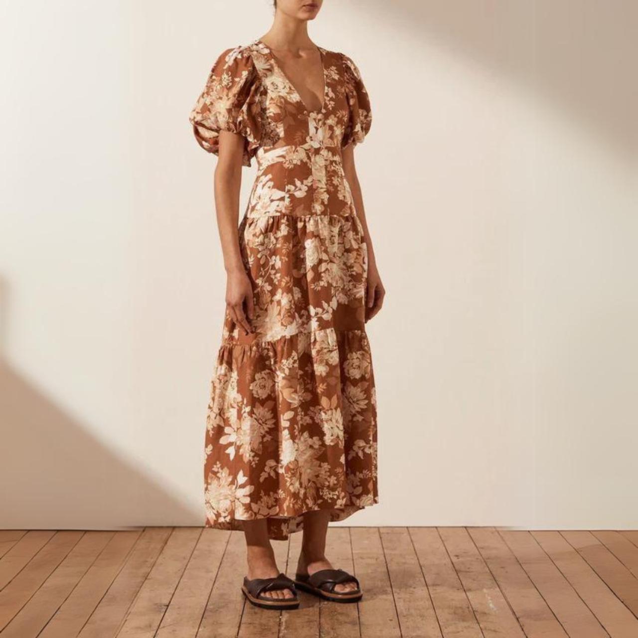 Shona Joy Capucine Plunged Short Sleeve Midi Dress Depop