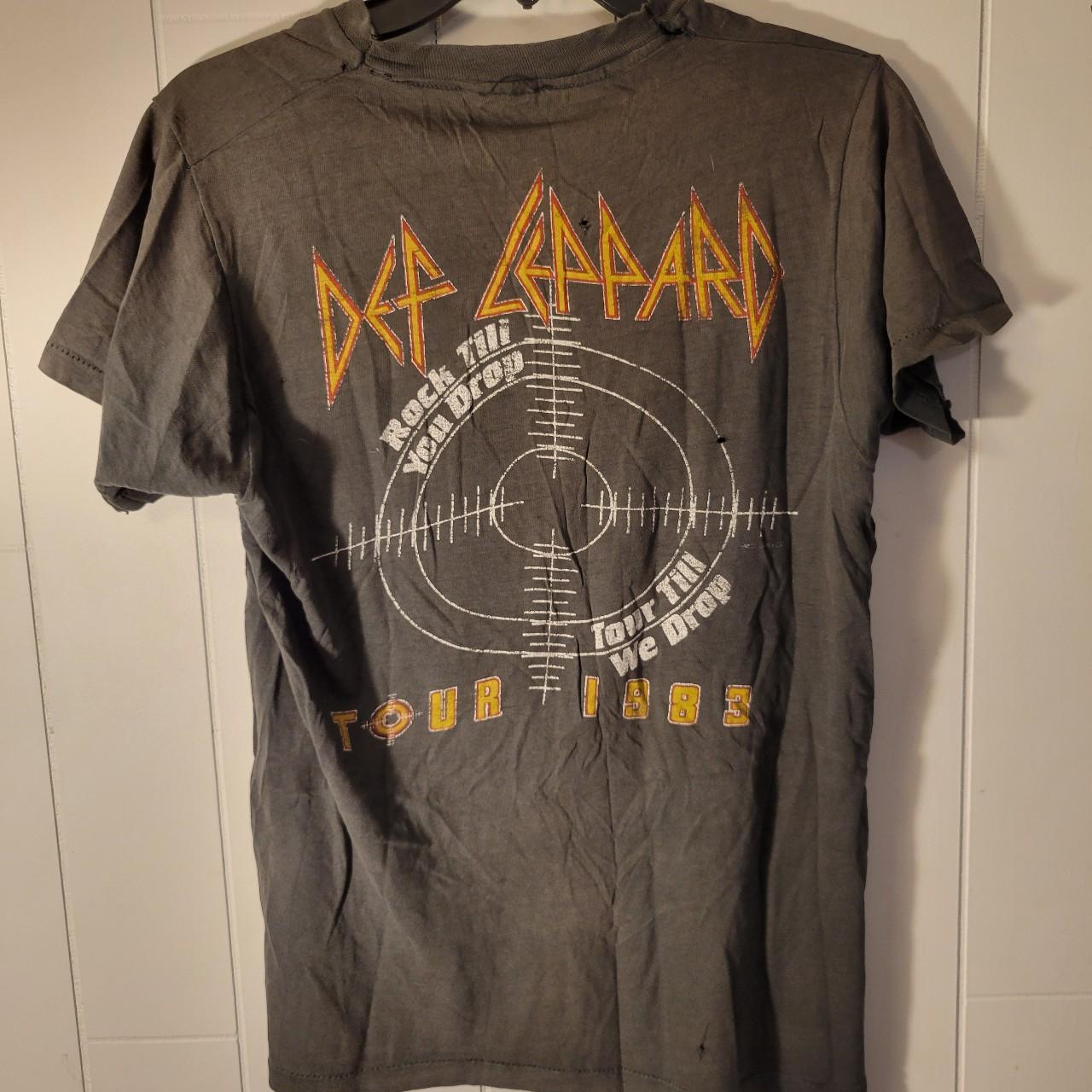 Def Leppard Single Stitch Vintage t-shirt Pyromania... - Depop