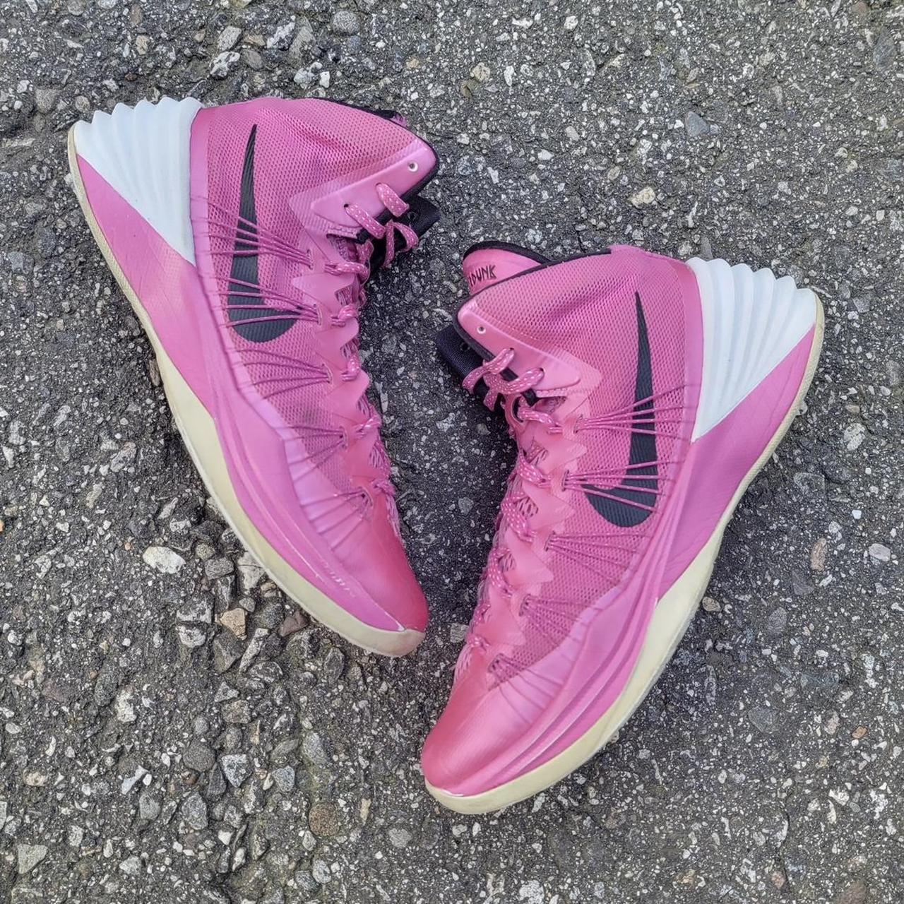 Nike hyperdunk breast cancer best sale