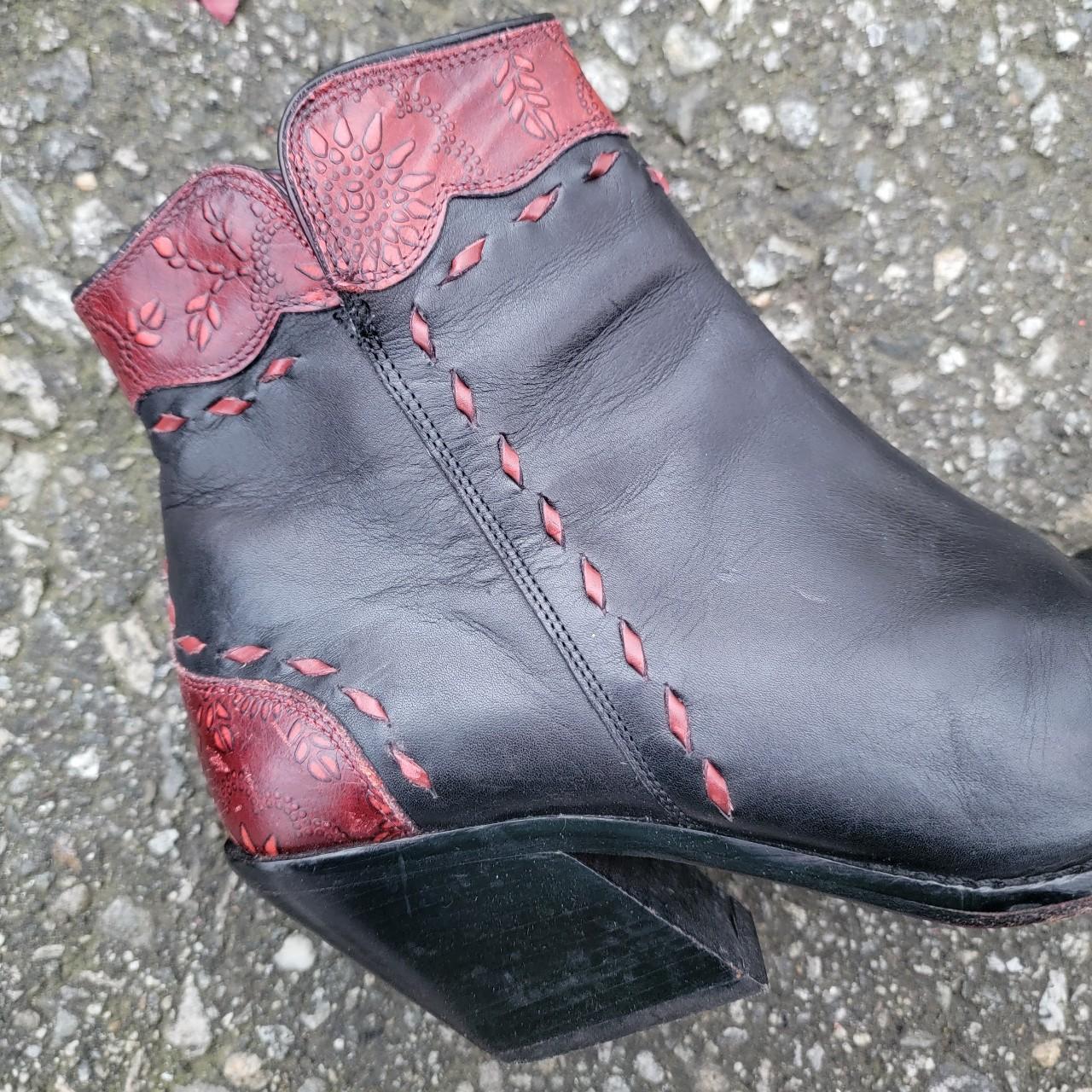 Donald pliner shop red boots