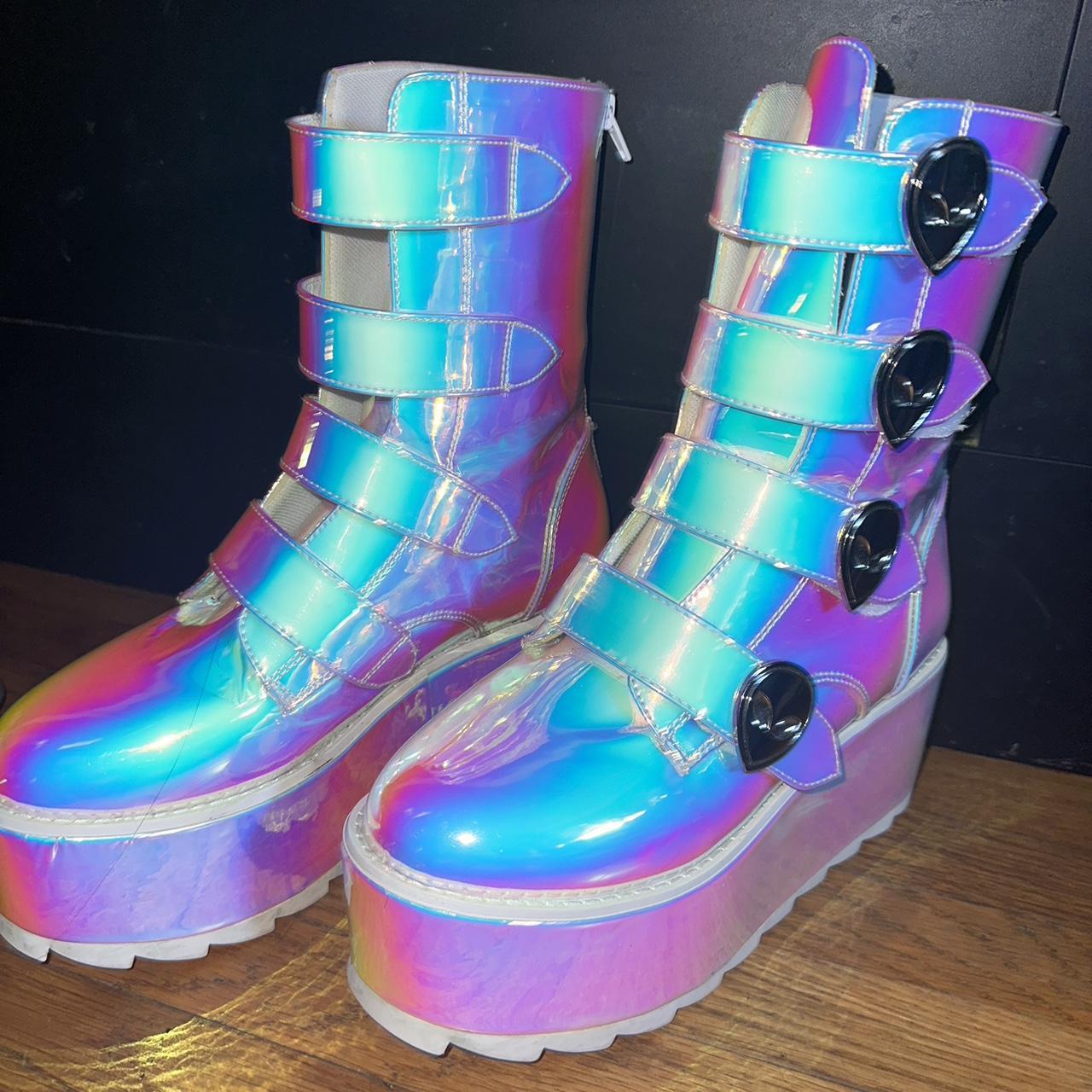 yru white platforms