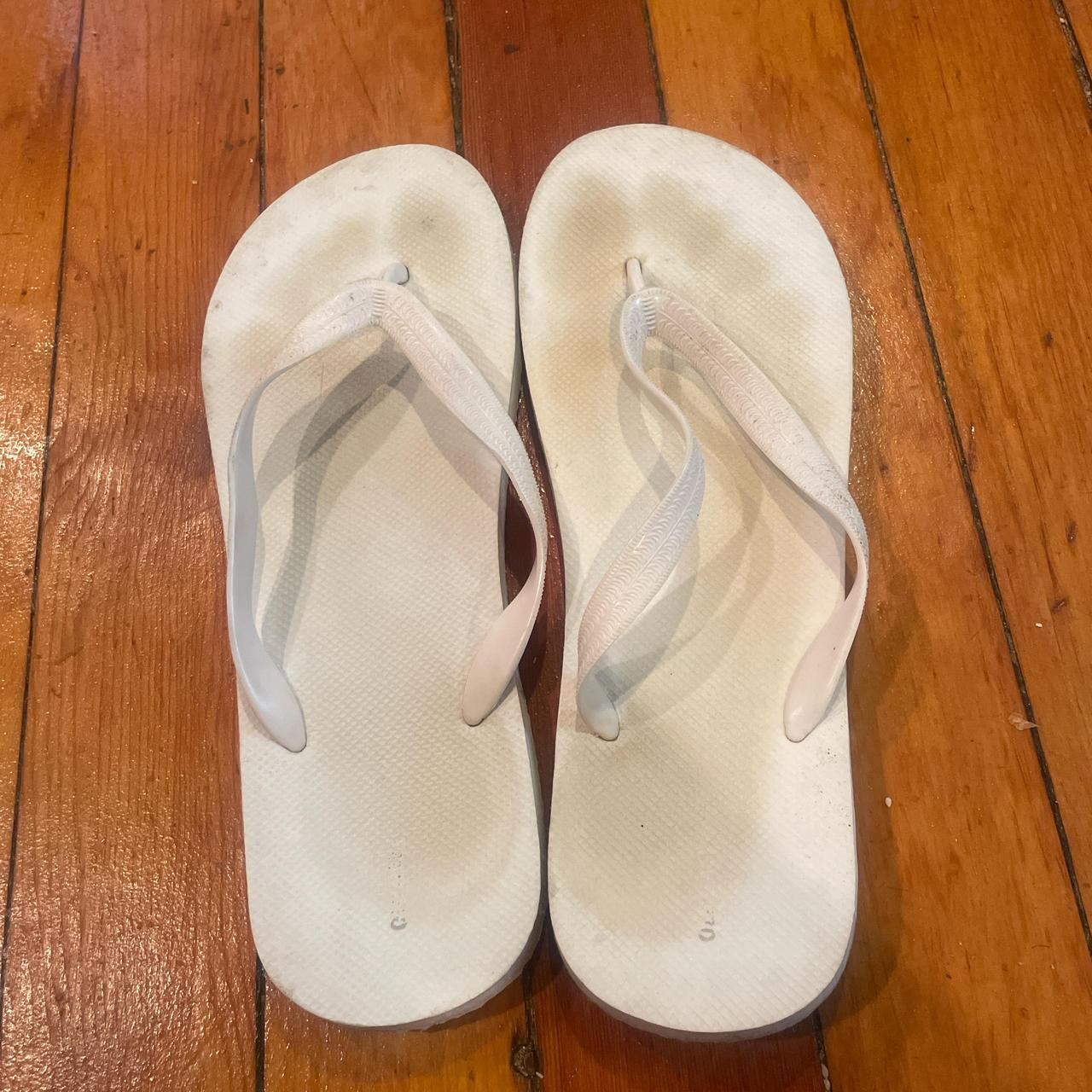 Old fashion navy mens flip flops