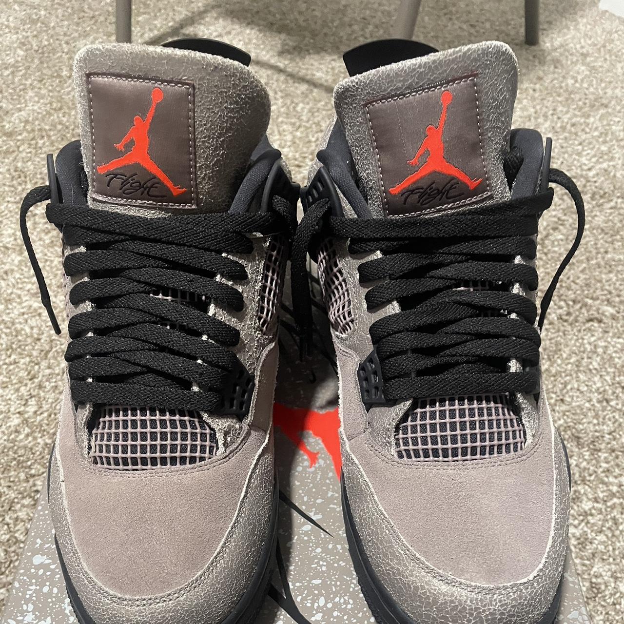 jordan4 taupe