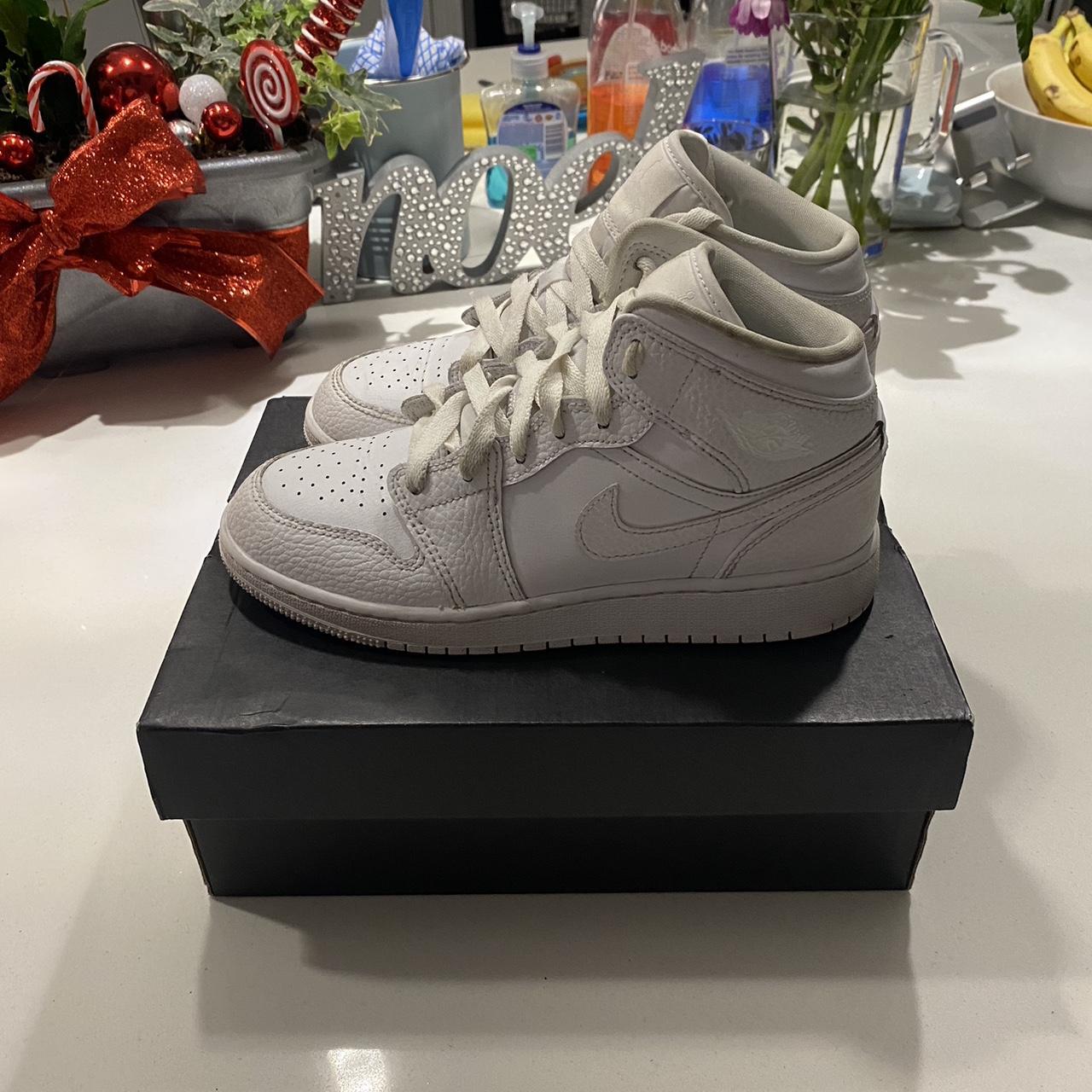 Air Jordan mid (gs) triple white size uk Depop
