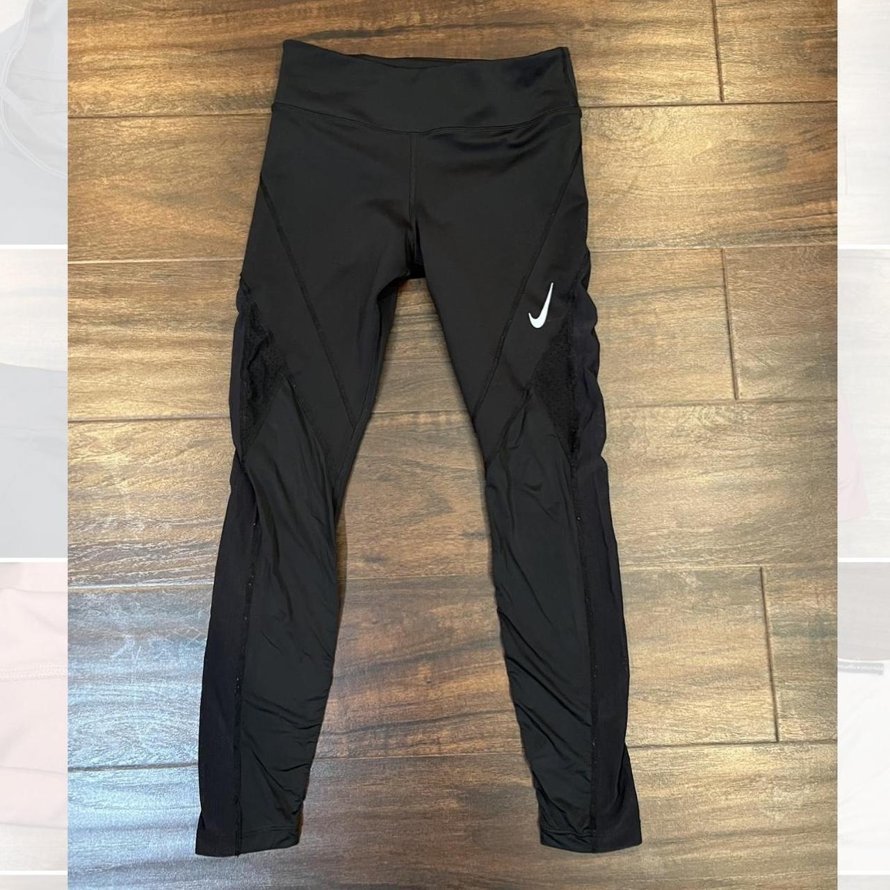 Nike leggings size small Love these just don't fit - Depop