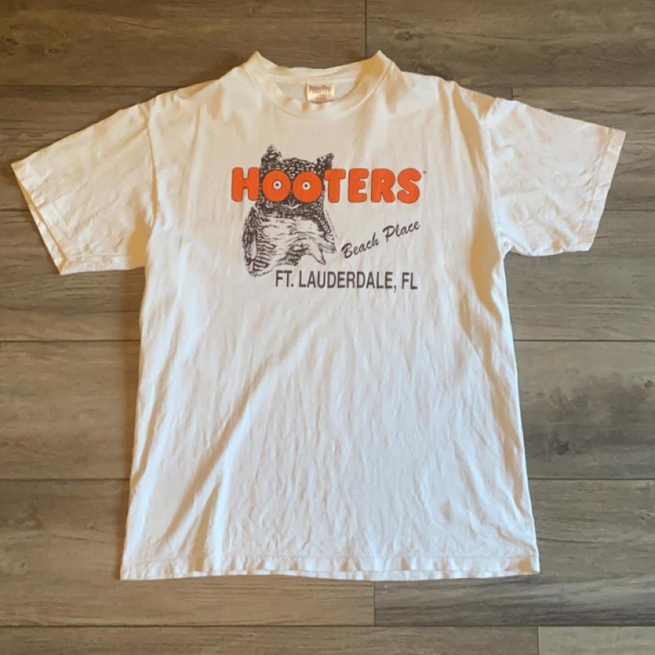 Vintage 90s 1996 Hooters T Shirt Two Sided Single... - Depop