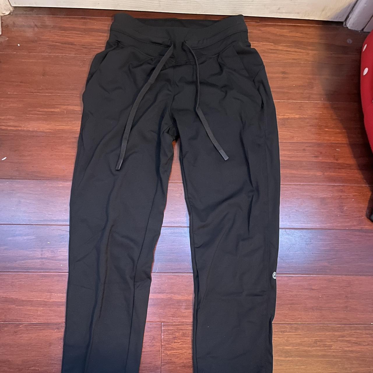 lululemon black align leggings size 4 - good - Depop