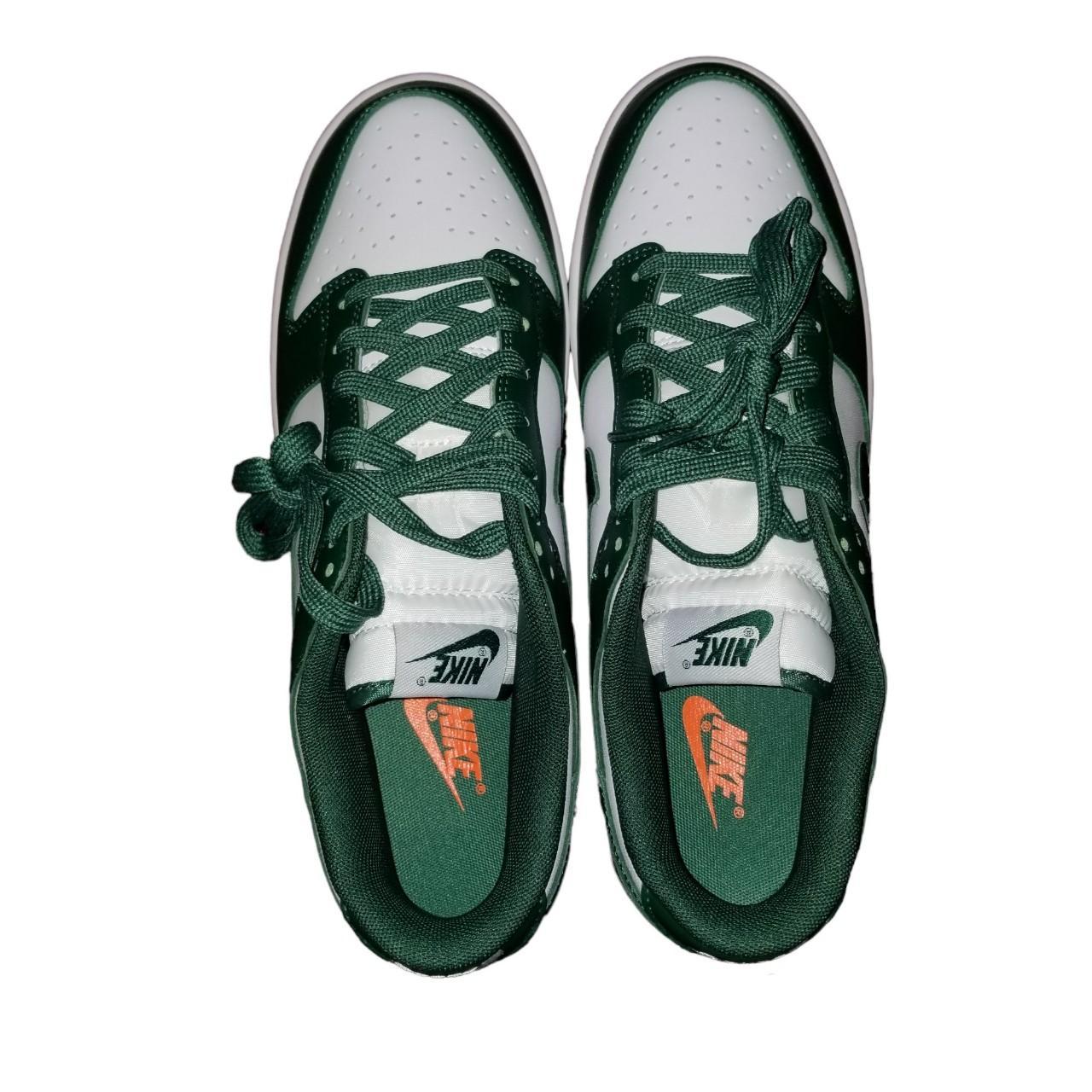 dunk low michigan green