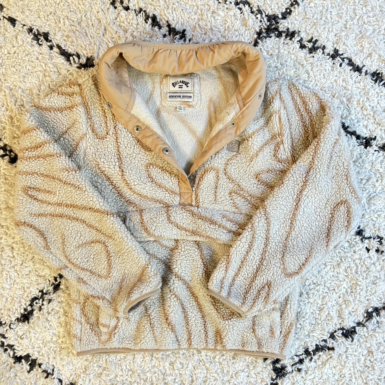 Billabong fluffy sherpa pullover 8/10... Depop