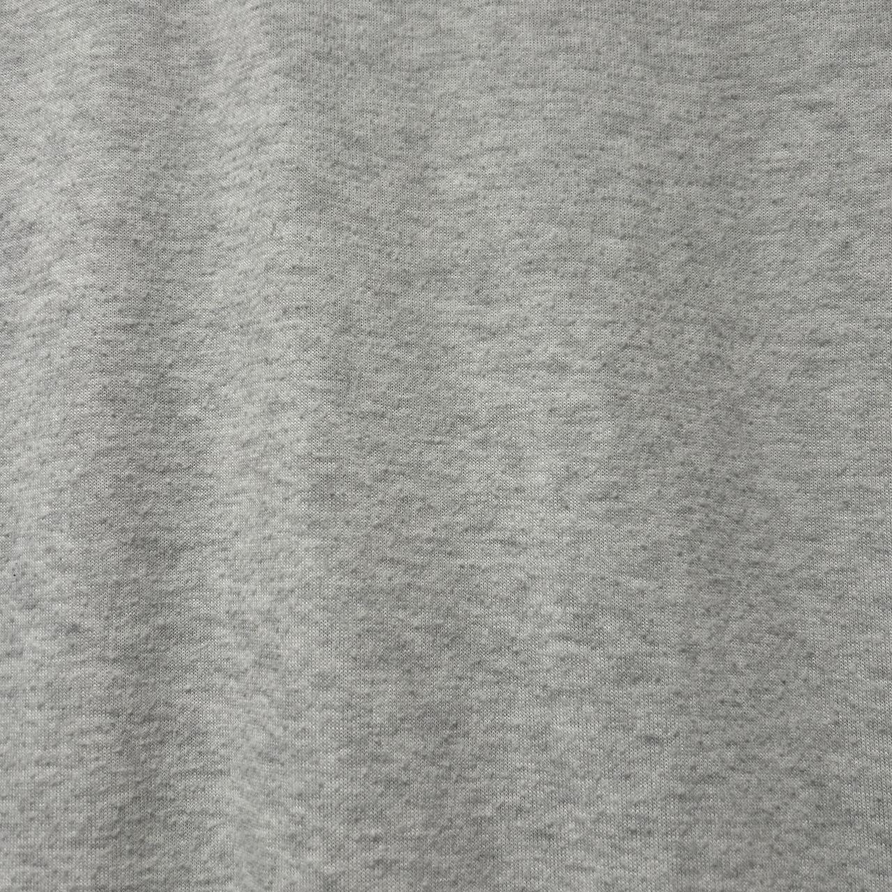 Gaiam yoga grey mandala t-shirt 🧘‍♀️ ♡ Gently - Depop