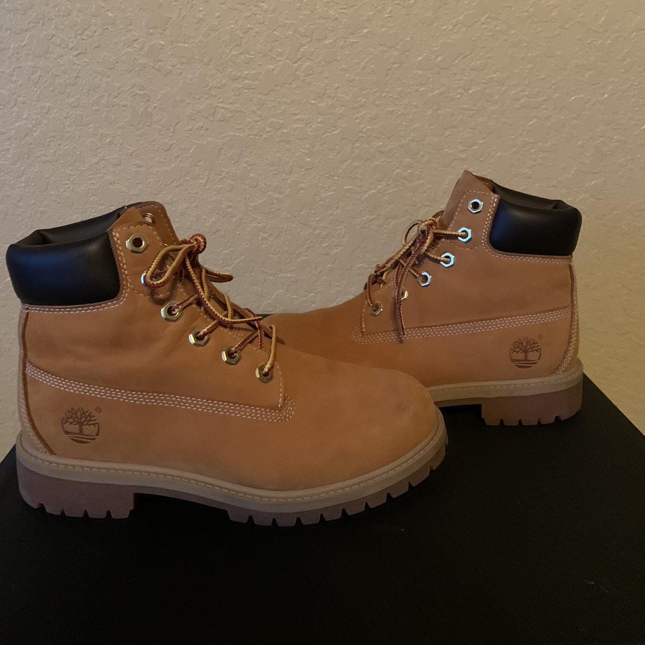 Youth timberland deals boots size 4