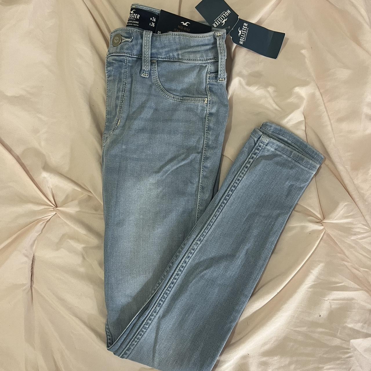 hollister mid rise jean jeggings , size 0S, never