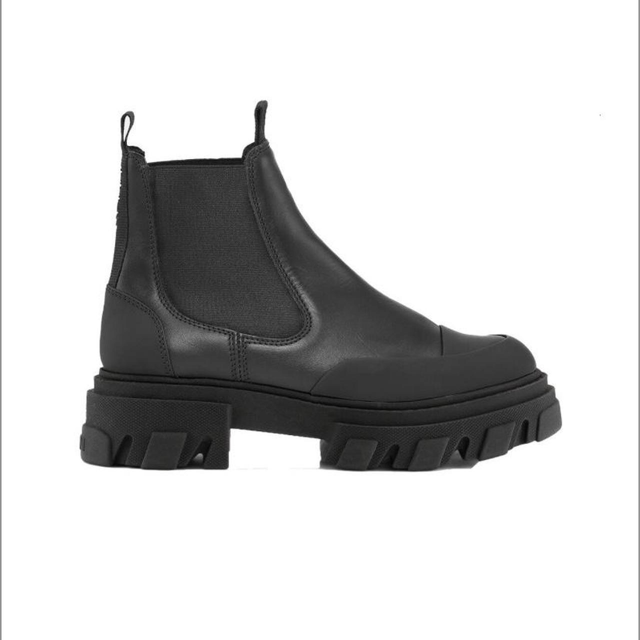 ganni chelsea boots low