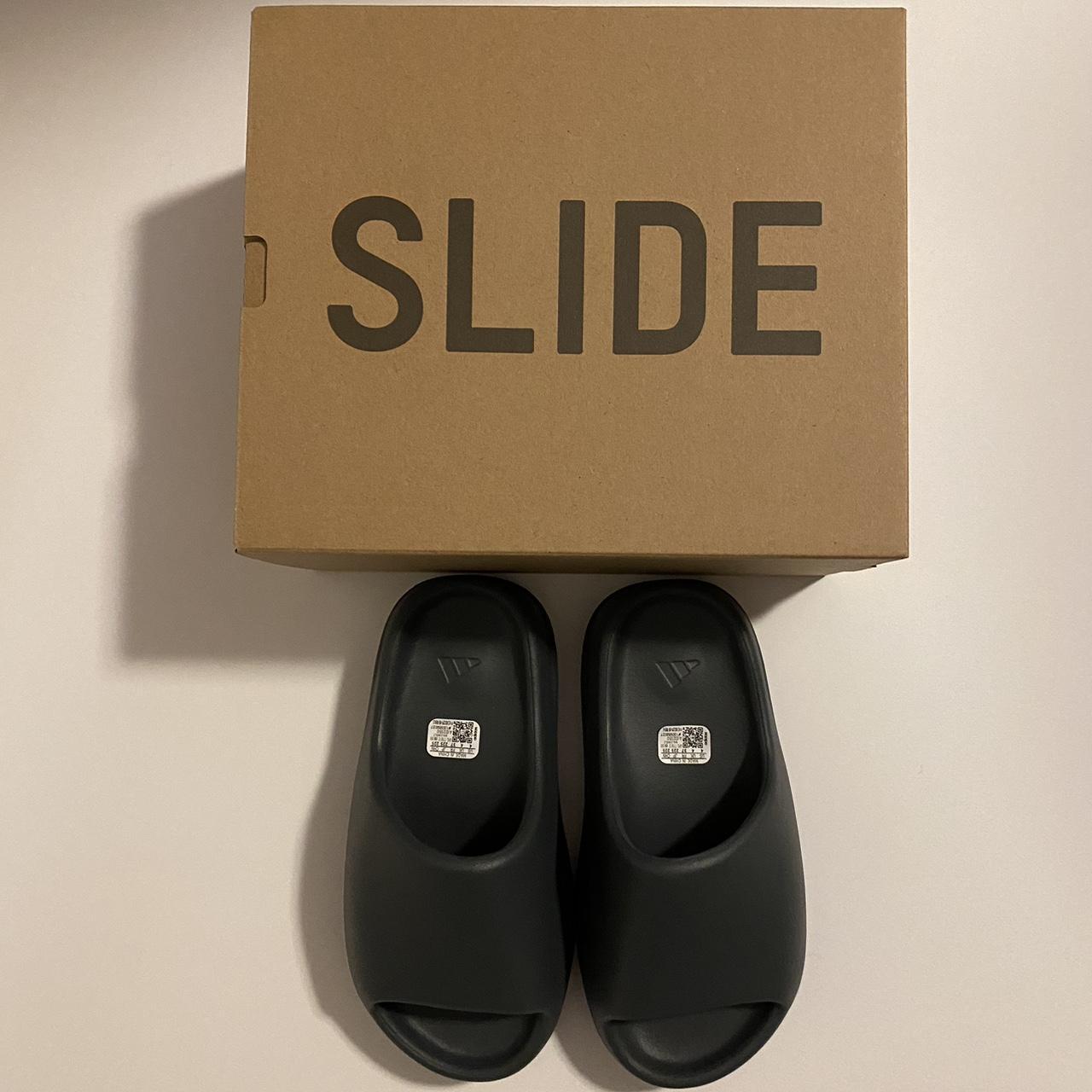 yeezy slides moon grey