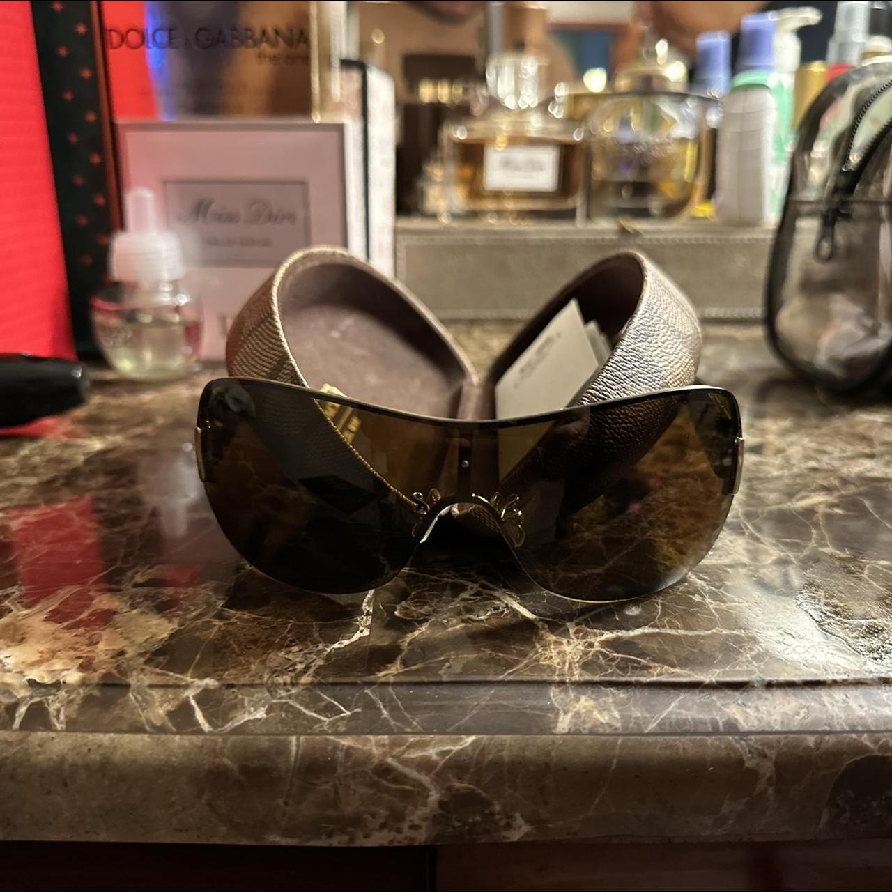 Coach hotsell daniella sunglasses