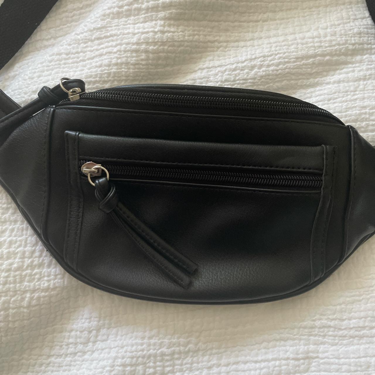 Black Fanny pack, used 3 times - Depop