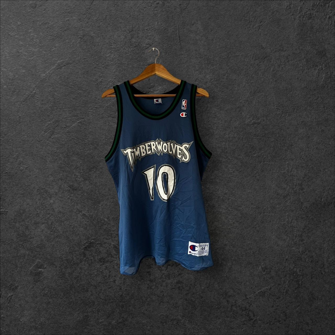 item listed by jld89vintagesportswear