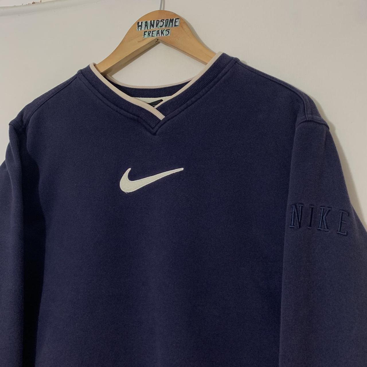 Nike Women's Navy and Cream Sweatshirt | Depop