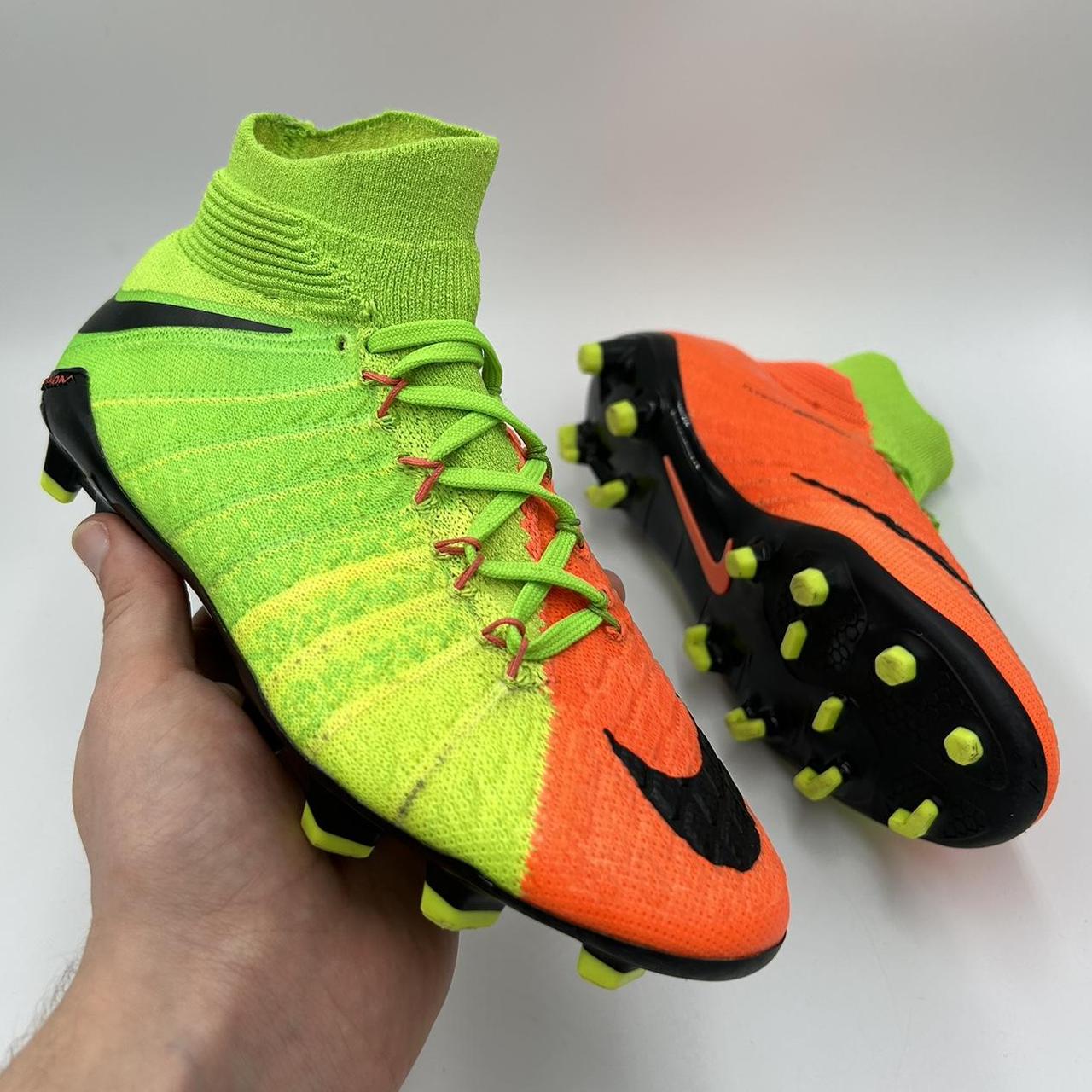 Nike hypervenom size clearance 4