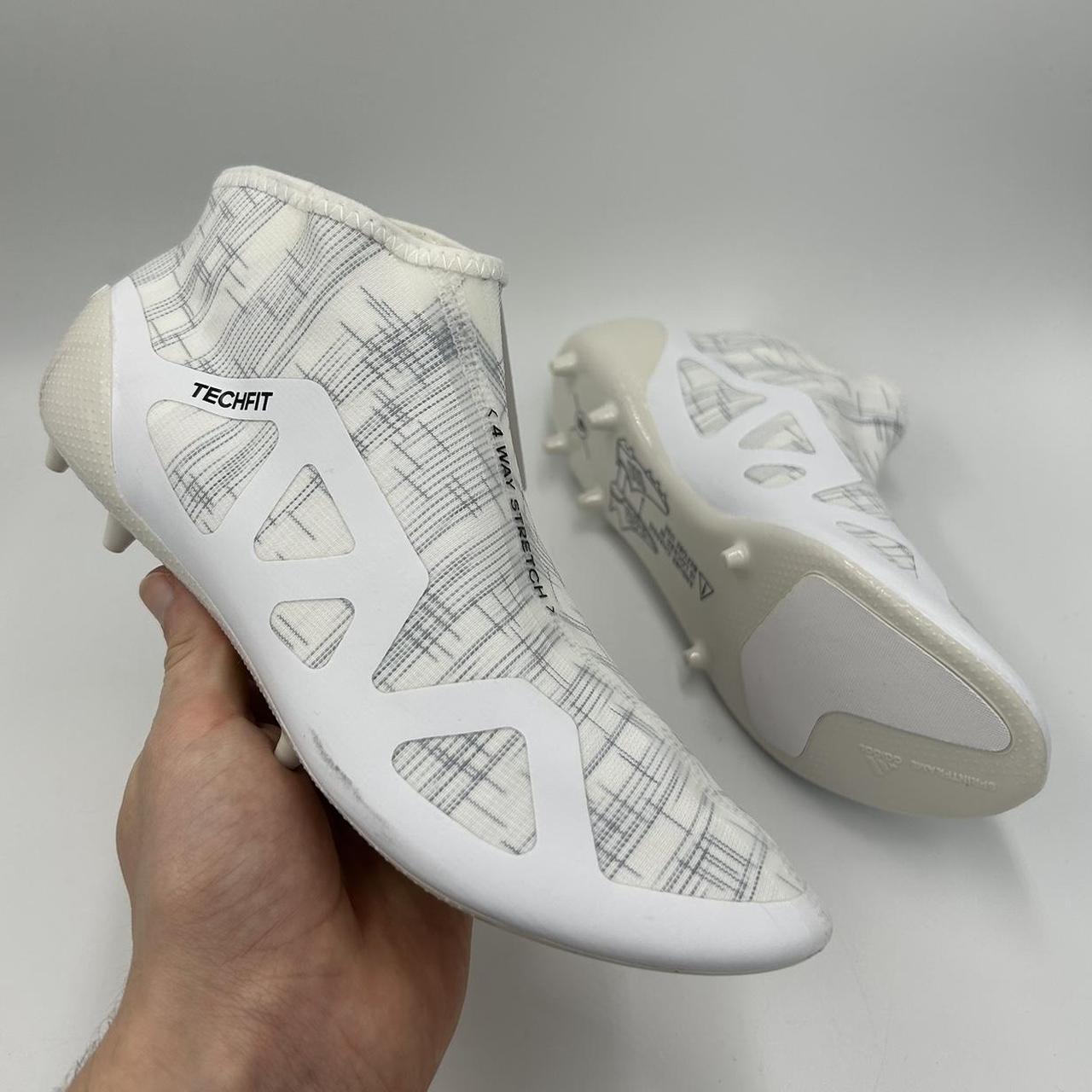 Adidas discount glitch white