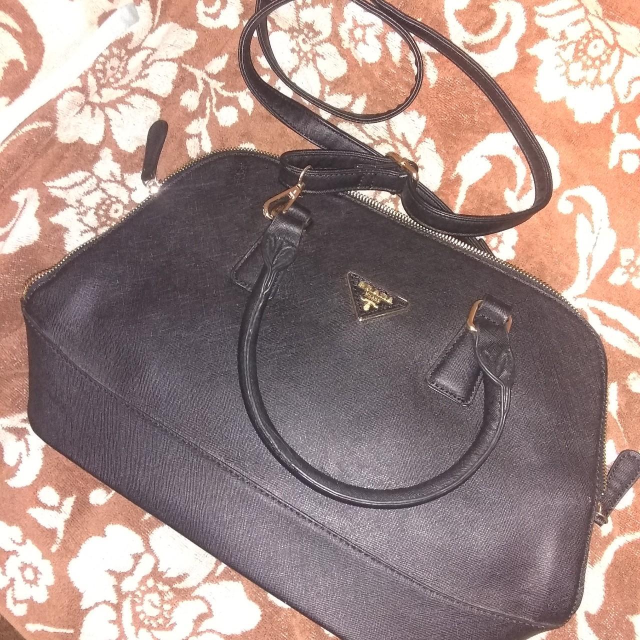 Prada best sale alma bag