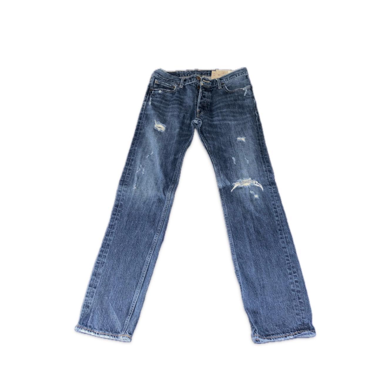 Hollister ripped jeans. #hollister #jeans - Depop