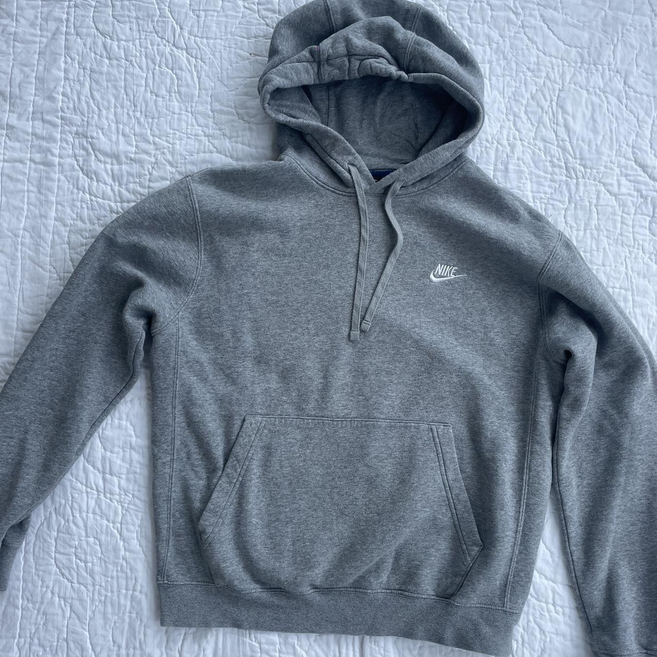 Grey nike hoodie Mens size small Great condition - Depop