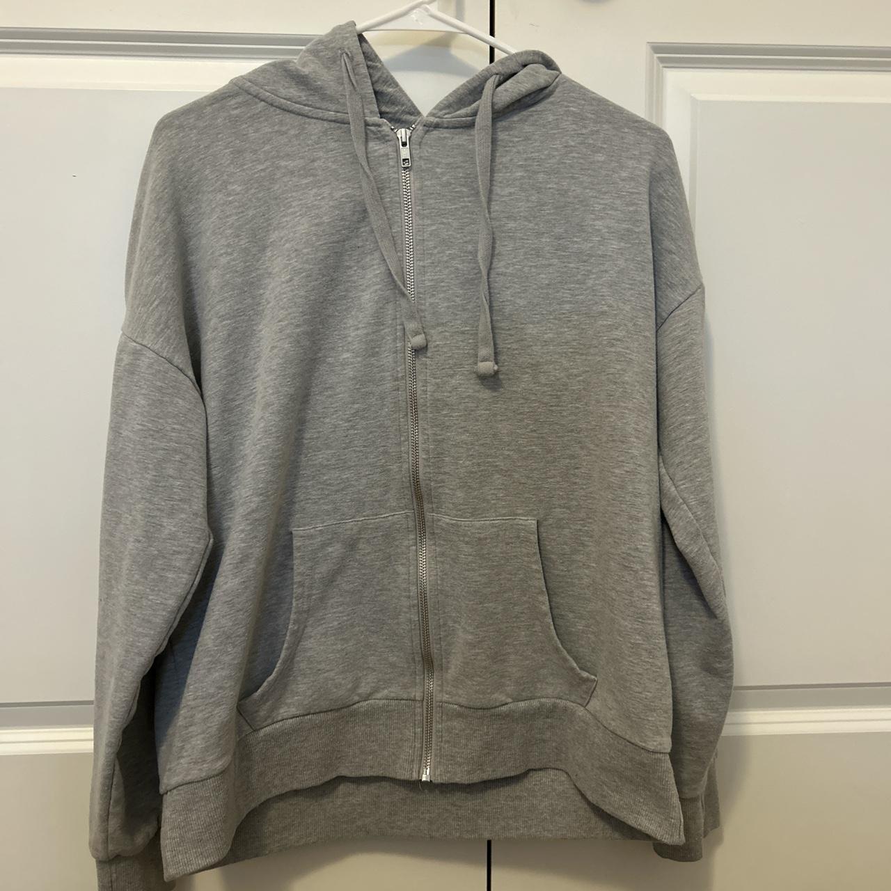 Grey zip up hoodie! I put it over crop tops! - Depop