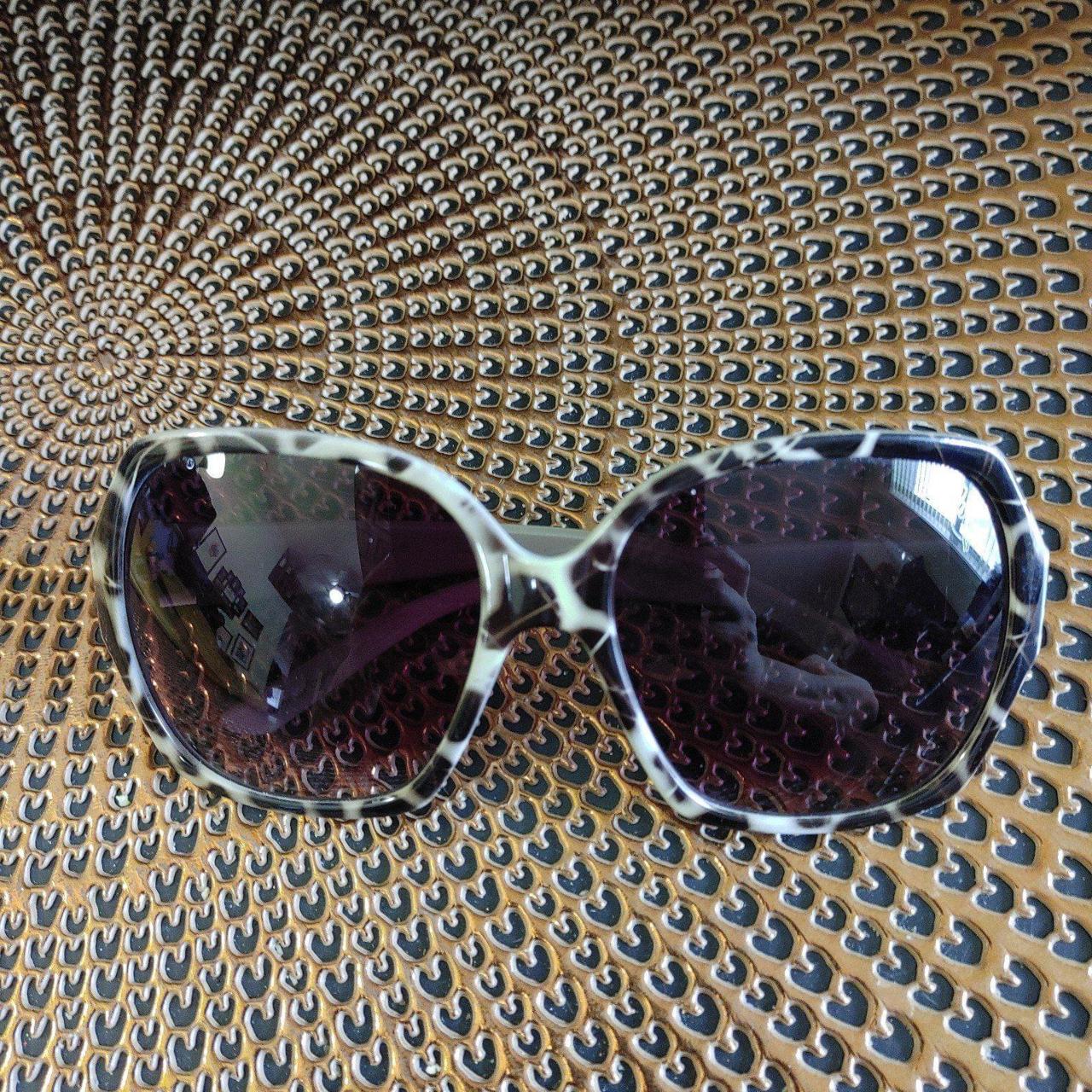 Baby Phat Tiger Sunglasses 2065 Retails for